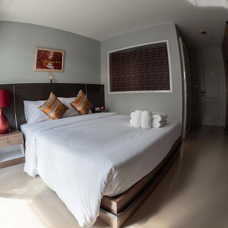 Step One At Bangkok Apartment Luaran gambar