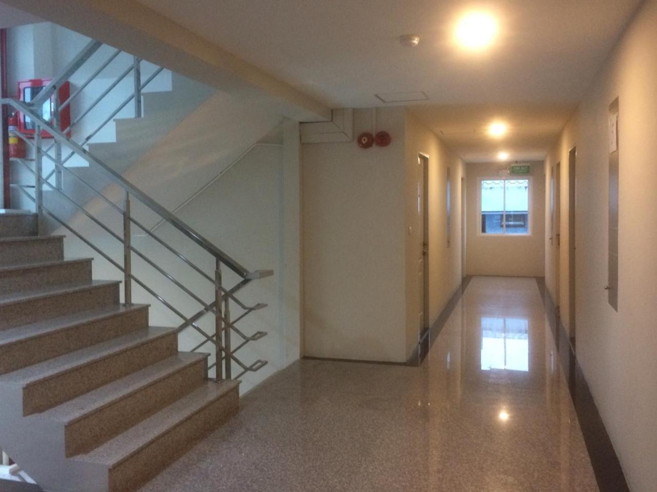 Step One At Bangkok Apartment Luaran gambar