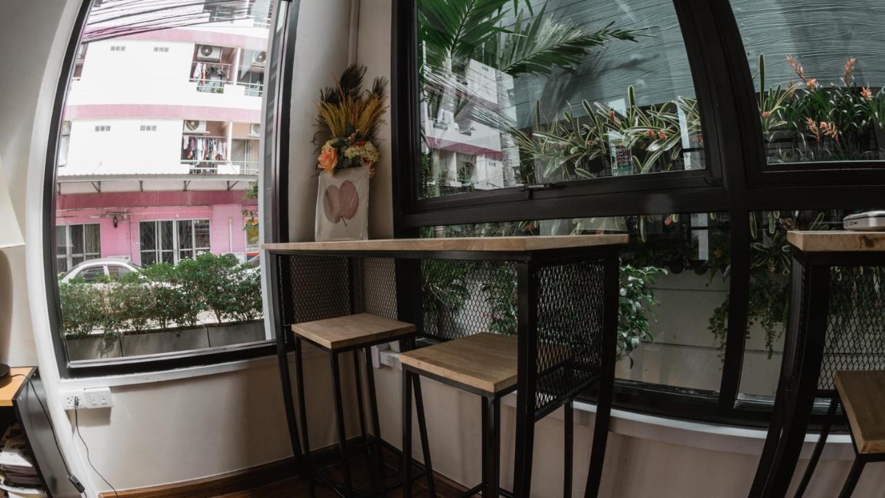 Step One At Bangkok Apartment Luaran gambar