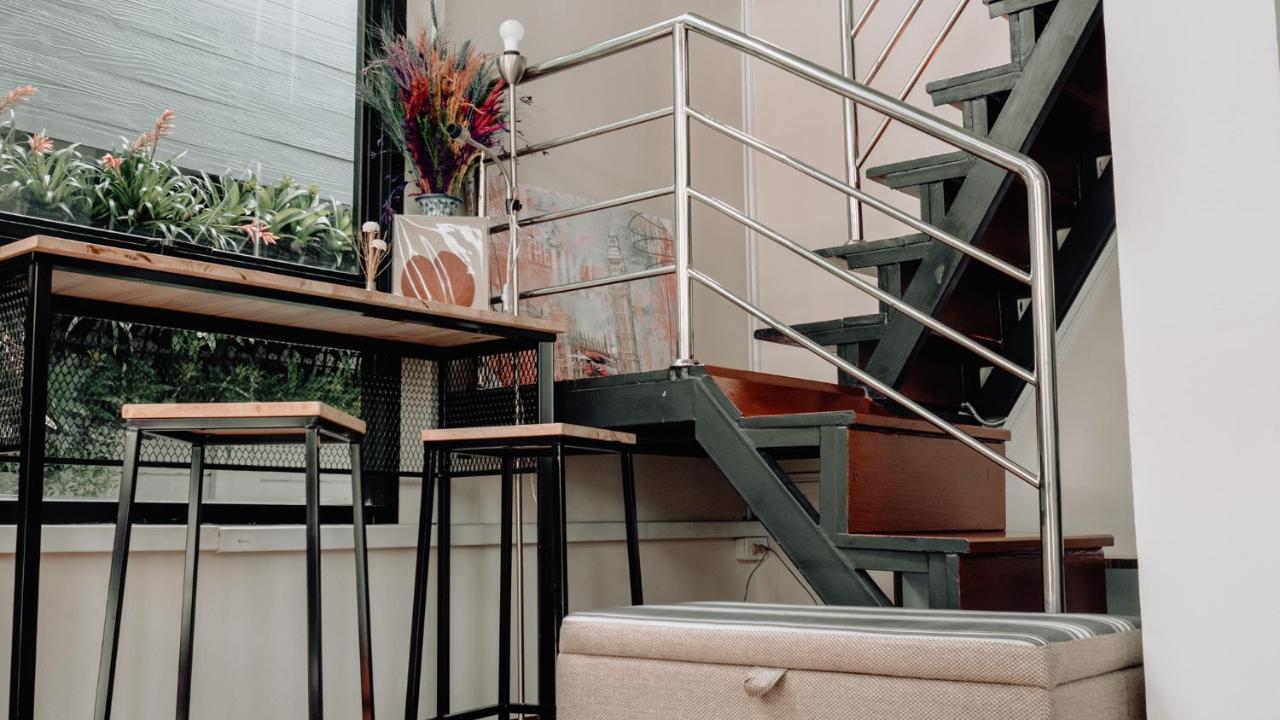 Step One At Bangkok Apartment Luaran gambar