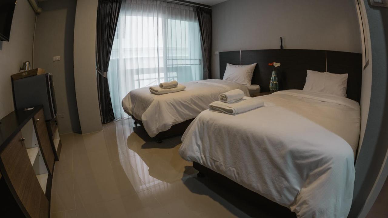 Step One At Bangkok Apartment Luaran gambar